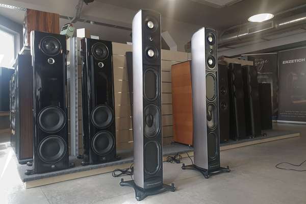 Definitive Technology Mythos ST-L (STL) SuperTower kolumny podłogowe - 2 szt EX-DEMO