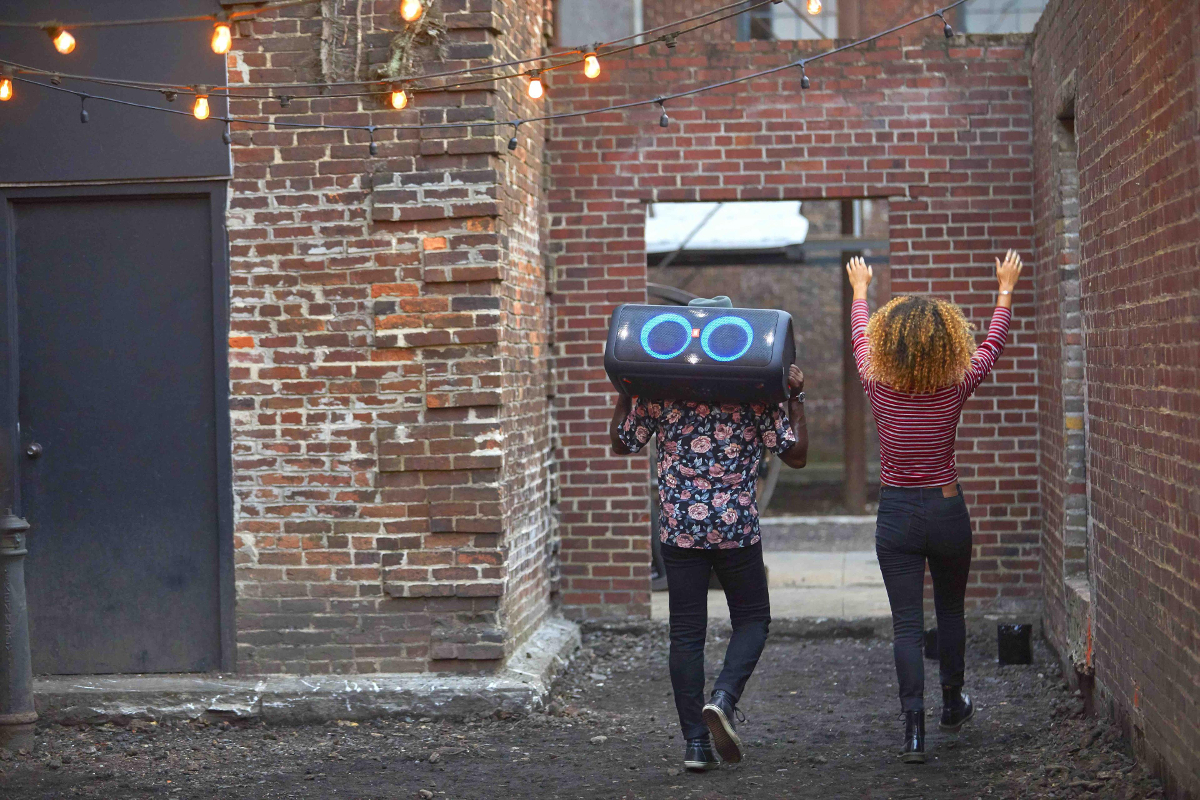 jbl partybox 300 watts rms